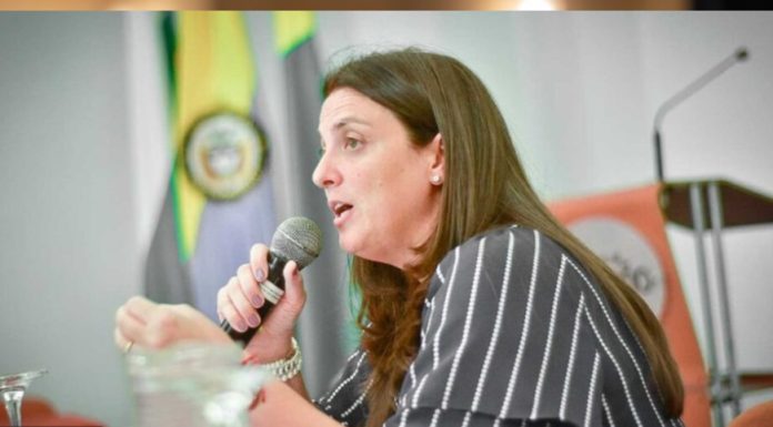 Fiscalía de Colombia ocupa bienes de exministra y contratistas involucrados en corrupción