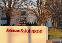 Johnson & Johnson deberá pagar 65,5 millones de dólares a mujer con cáncer que usó talco