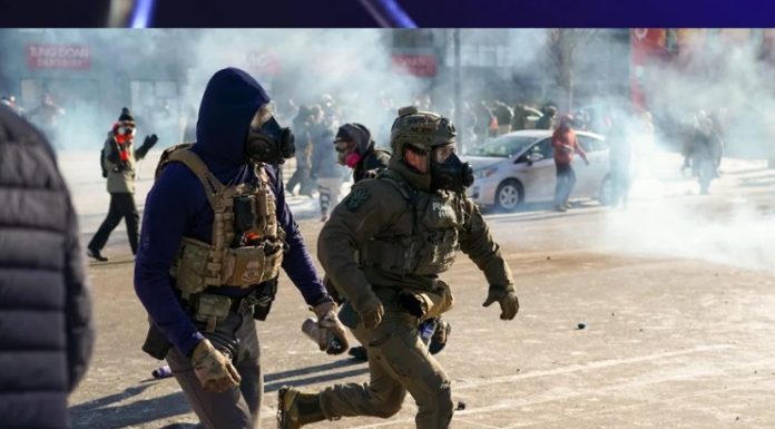 Agentes del ICE implicados en tiroteo mortal en Mineápolis son puestos en licencia