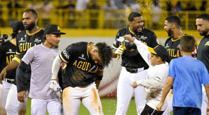 Águilas dejan en el terreno a los Gigantes y mantienen vivas sus esperanzas