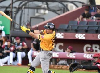 Las Águilas alcanzan el segundo puesto tras apalear a los Gigantes