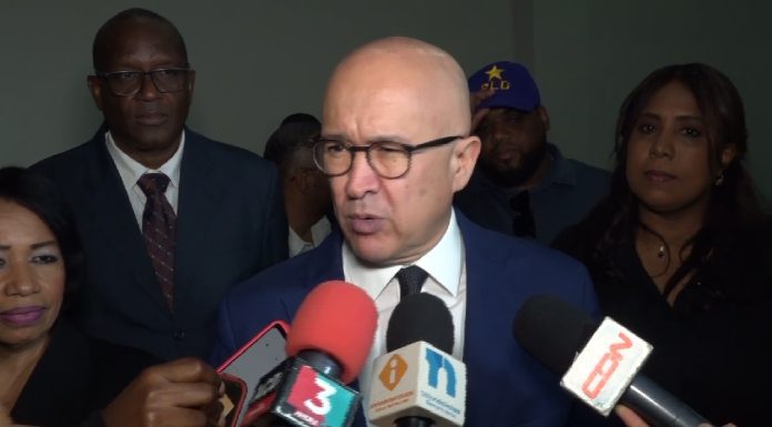 Francisco Domínguez Brito afirma el Gobierno del PRM está sin rumbo