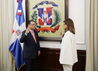 Raquel Peña deja juramentado a Eduardo Sanz Lovatón como ministro de Industria, Comercio y Mipymes
