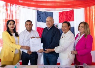 Gobierno entrega más de RD$85 millones para construcción de obras en Azua