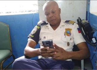 Bandas armadas asesinan un inspector de la Policía Haitiana, informa el Consejo Presidencial de Transición