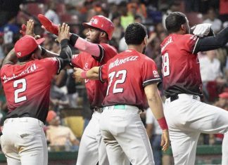 Leones del Escogido derrotan a los Toros con triunfo 7-2