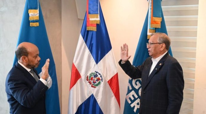 Luis Valdez Veras, ex Director de Impuestos Internos, es el nuevo vicepresidente ejecutivo de Seguros Reservas