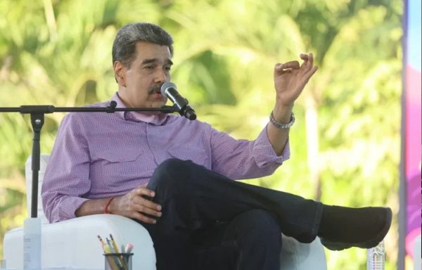 Video- Maduro y su esposa se verán la cara este lunes con un juez de NY tras ser detenido por militares EU
