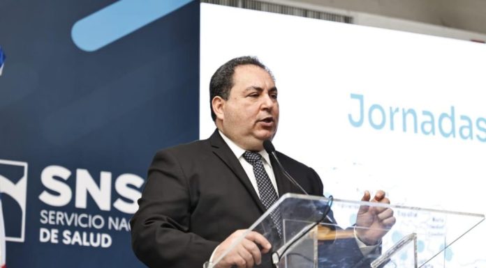 Mario Lama presenta renuncia como director del Servicio Nacional de Salud, según fuentes bien enteradas