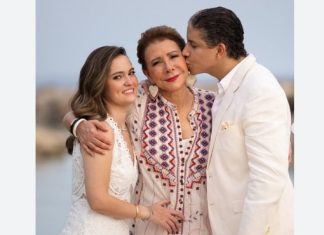 Melba Grullón sigue postrada ante Virgen de la Altagracia rogando por su hija y su yerno, muertos en la tragedia del Jet Set