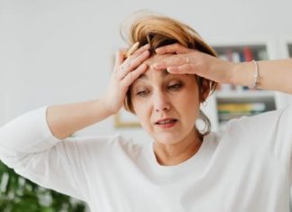 Investigación vincula menopausia con síntomas similares al Alzheimer