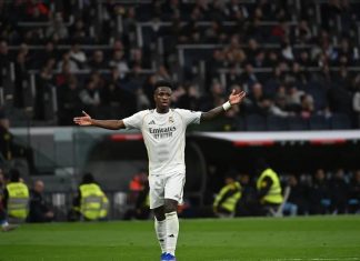 Mbappé y Asencio rescatan al Real Madrid en una noche marcada por los pitos