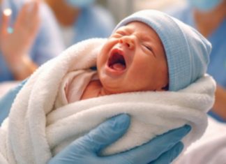 Primer bebé del 2026 nace en la Maternidad San Lorenzo de Los Mina