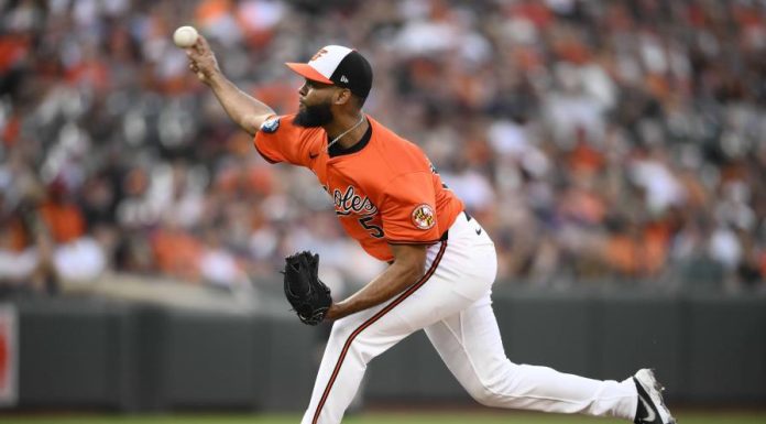 Seranthony Domínguez se integra al equipo dominicano para el Clásico Mundial de Béisbol 2026