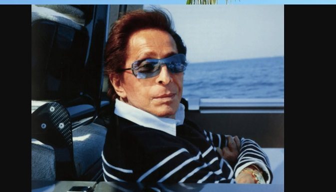 El diseñador italiano Valentino muere a los 93 años