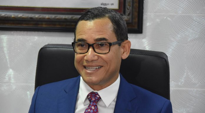 Olivares informa Gobierno y PRM investigan denuncias sobre ola de cancelaciones