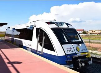 Varios heridos al chocar un tren contra una grúa en Cartagena, en España