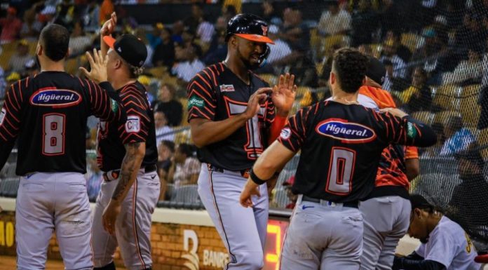 Toros del Este aplastan a las Águilas Cibaeñas