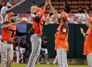 Ofensiva de Eloy Jiménez da victoria a los Toros sobre los Gigantes