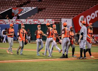 Toros del Este vencen a los Gigantes y siguen firmes en la pelea