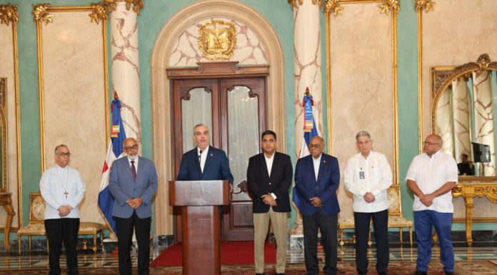 Presidente Abinader designa Comisión de Veeduría de obras deportivas