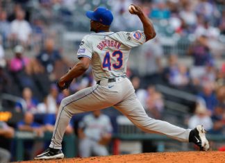 Gigantes del Cibao firman nuevamente al relevista Huáscar Brazobán para la próxima temporada