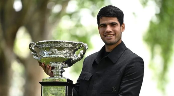 Carlos Alcaraz: «Vencer a Novak en una final así se siente increíble»