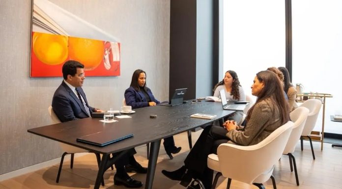 David Collado presenta en Nueva York proyecciones turísticas 2026 ante líderes financieros internacionales