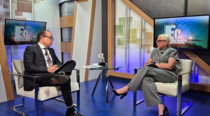 Dra. Fénix Arias hace duras críticas a Educación; “Por qué el 4% no llega a estudiantes; debe corregirse”