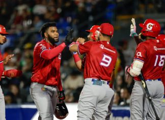 República Dominicana debuta con victoria 5-4 sobre México Rojo en la Serie del Caribe 2026