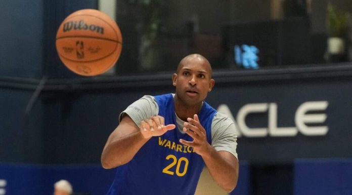 Al Horford anota seis triples, Warriors superan a los Nuggets