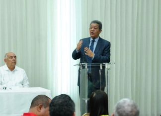 Leonel Fernández se reúne con líderes cooperativistas de Santiago; les garantiza recursos en un gobierno de la FP