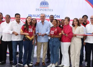 Presidente Abinader entrega dos polideportivos a Puerto Plata