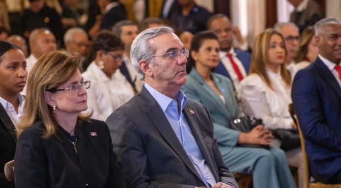 Presidente Abinader encabeza presentación de avances en salud mental a nivel nacional y se expande línea de servicio 811 de salud mental
