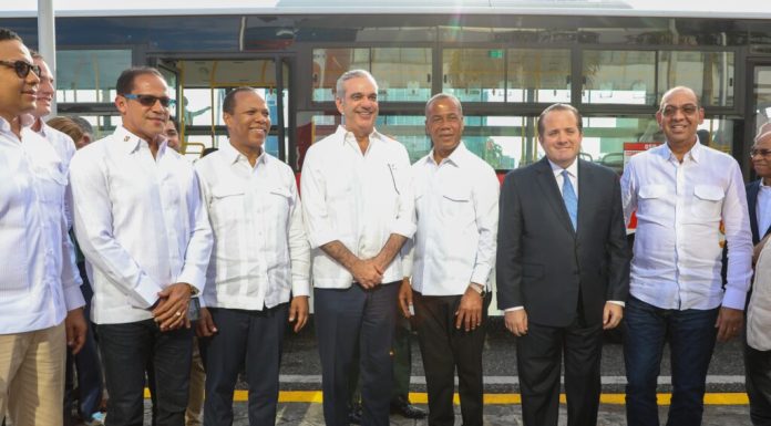 Presidente Luis Abinader pone en marcha el Corredor Independencia y amplía el Sistema Integrado de Transporte