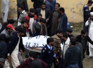 Al menos 31 muertos y 169 heridos en un atentado suicida en una mezquita de Islamabad