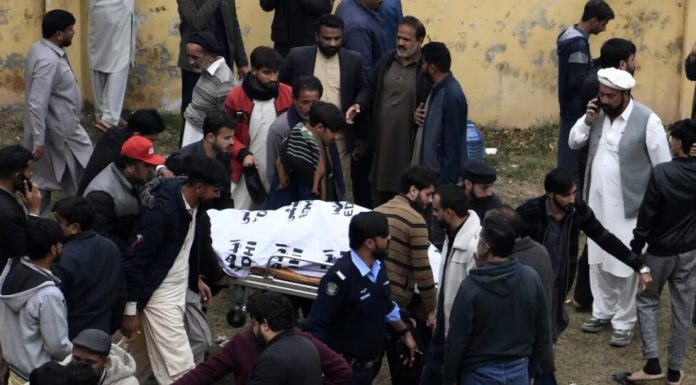 Al menos 31 muertos y 169 heridos en un atentado suicida en una mezquita de Islamabad