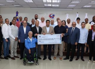 Ministro Kelvin Cruz entrega 250 millones más para preparar atletas de Juegos Centroamericanos y del Caribe
