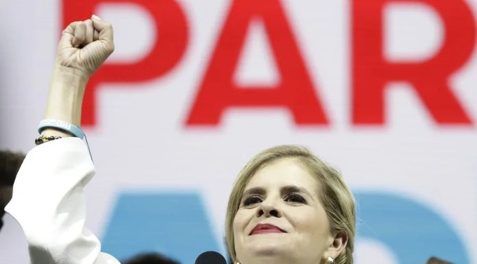 Costa Rica gira hacia la derecha: Fernández gana la Presidencia