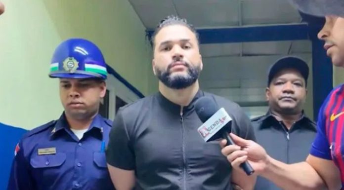 Arrestan a médico acusado de violación en Las Guáranas; Fiscalía confirma múltiples denuncias previas