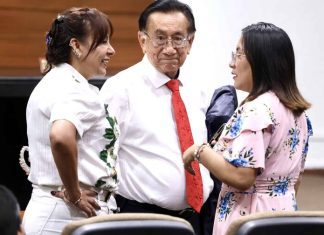 El nuevo presidente interino de Perú está citado como acusado en un juicio por corrupción