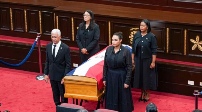 Presidente del Senado destaca legado intelectual y democrático de Alburquerque