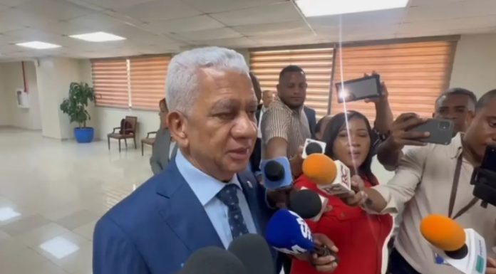 Presidente del Senado admite malestar en el seno del PRM por cancelaciones de perremeístas