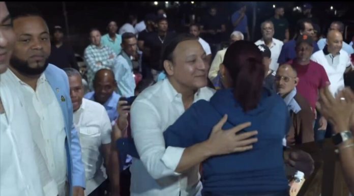 Abel Martínez en Hato del Yaque: «Nuestro compromiso es con la esperanza y el retorno de la dignidad al país»