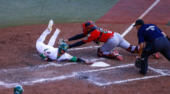 Tomateros logra su primer triunfo al vencer a Federales en duelo de pitcheo