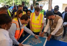 Ministro Ito Bisonó da inicio a proyecto de viviendas sociales y rehabilitación de hábitat en San Antonio de Guerra