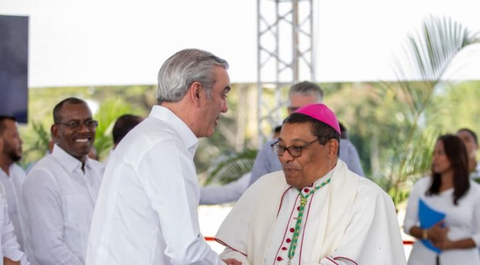 Monseñor Tomás Alejo resalta compromiso del presidente Abinader con el desarrollo del Sur y agradece obras “como nunca antes” en la región