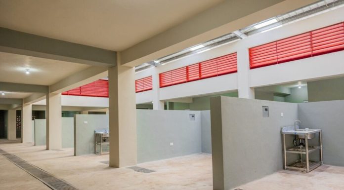 Abinader inaugura moderno mercado municipal que beneficiará directamente a más de 200 pequeños y medianos comerciantes en Higüey