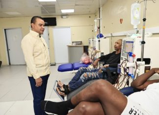 SNS garantiza al 100% suministros de los programas de diálisis peritoneal, hemodiálisis y nutrición de la Red Pública