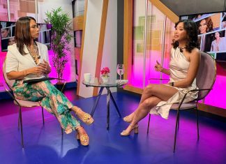 Video- Leyla Yépez: “Tener un micrófono en la mano es un compromiso y una responsabilidad”